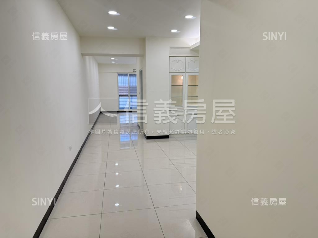 綠洲庭園美麗大三房房屋室內格局與周邊環境
