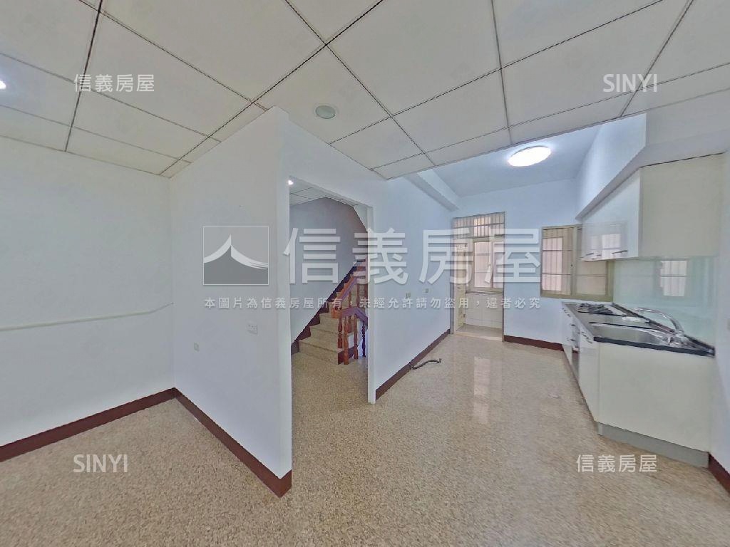 新街溪畔步道傳家透天房屋室內格局與周邊環境