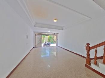 新街溪畔步道傳家透天