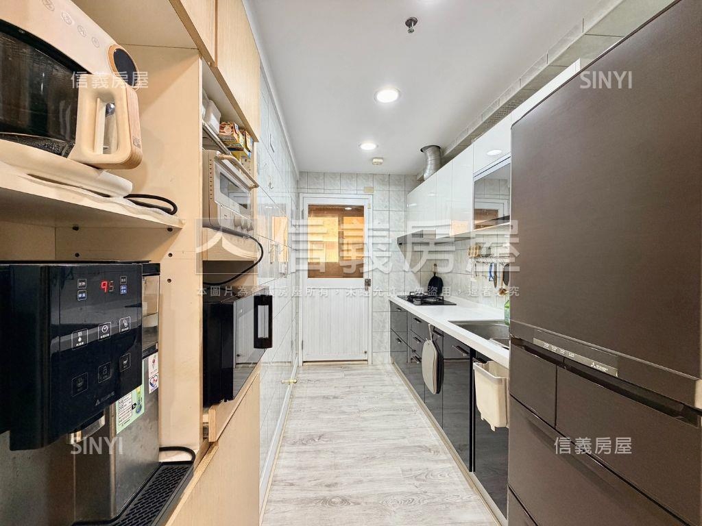 建工商圈美叮美噹三房平車房屋室內格局與周邊環境