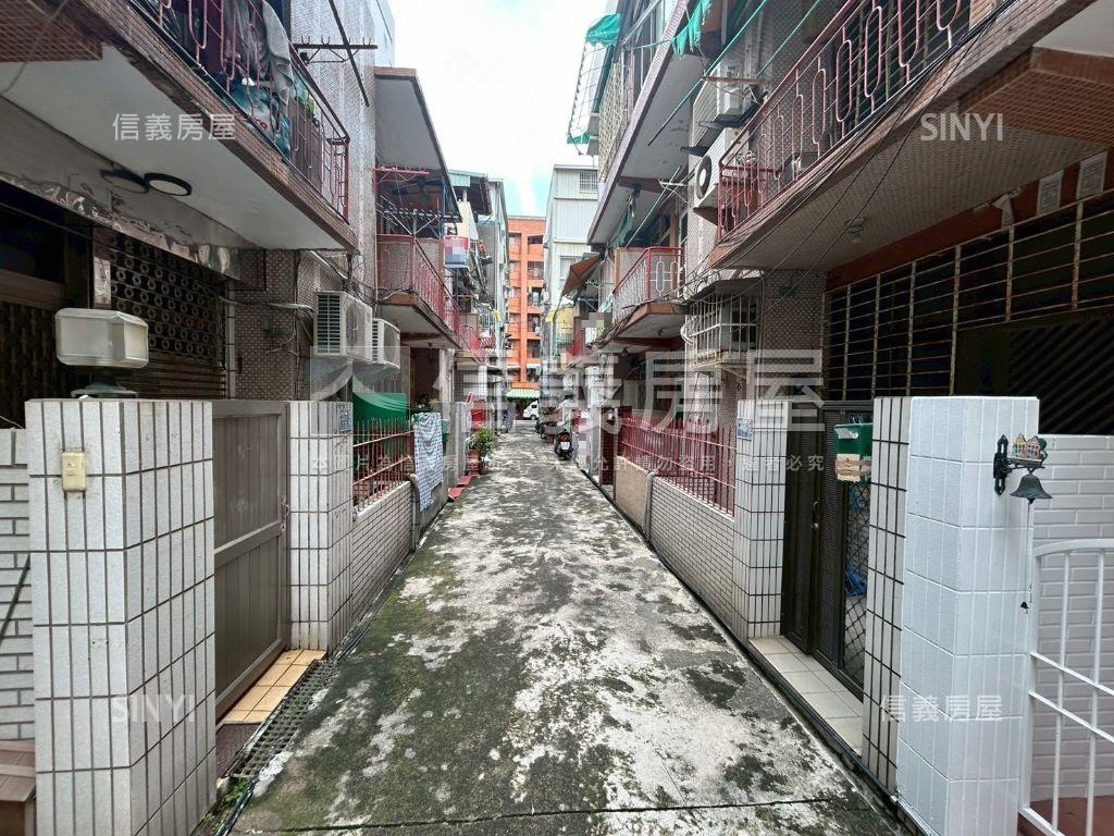 近捷運清靜活巷透天房屋室內格局與周邊環境