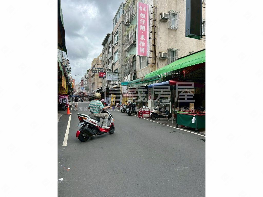 近捷運清靜活巷透天房屋室內格局與周邊環境
