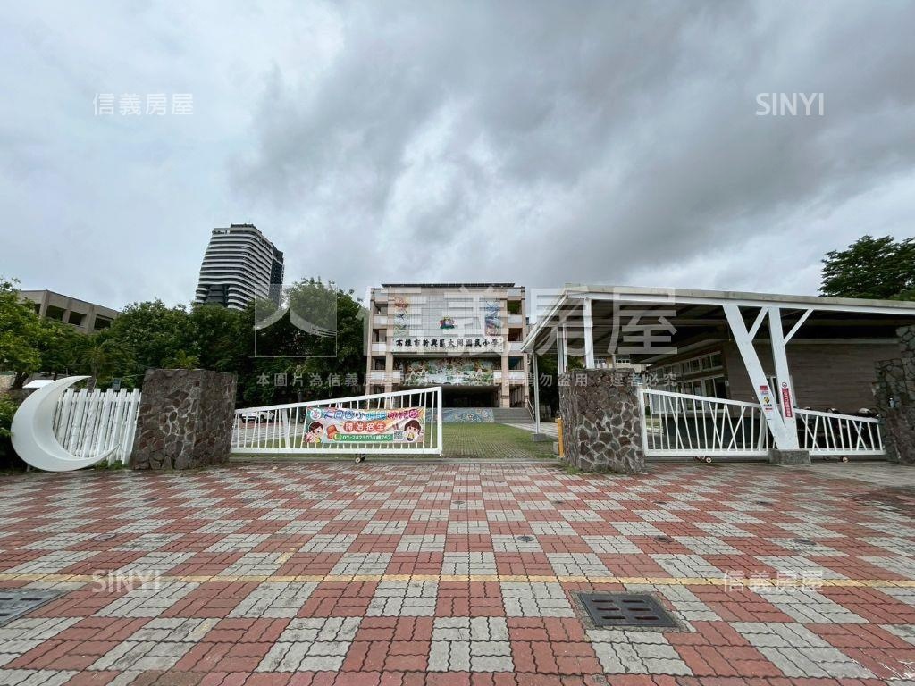 近捷運清靜活巷透天房屋室內格局與周邊環境