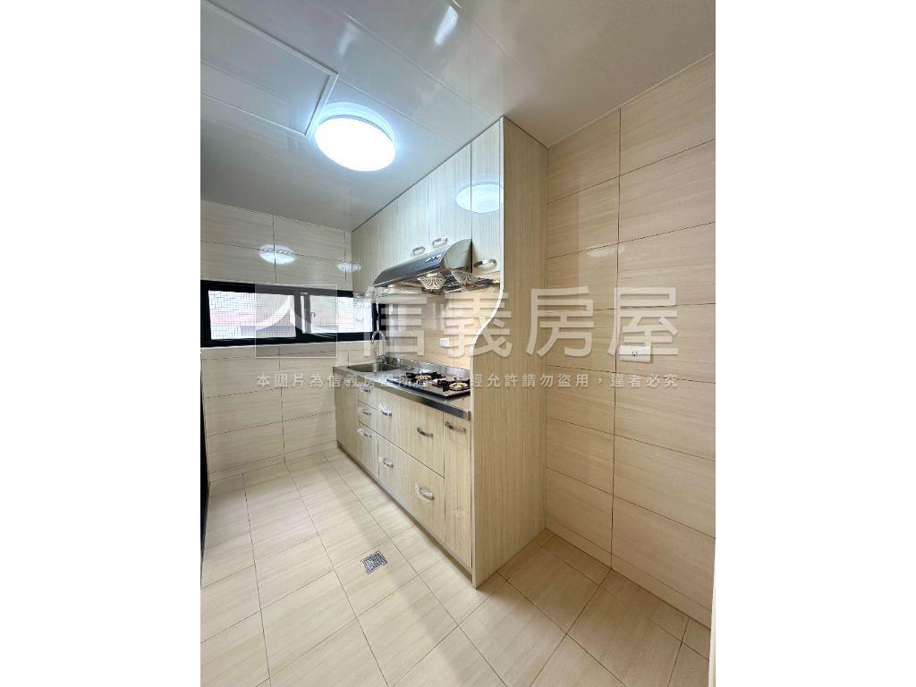 大湖香榭。近汐東捷運２房房屋室內格局與周邊環境