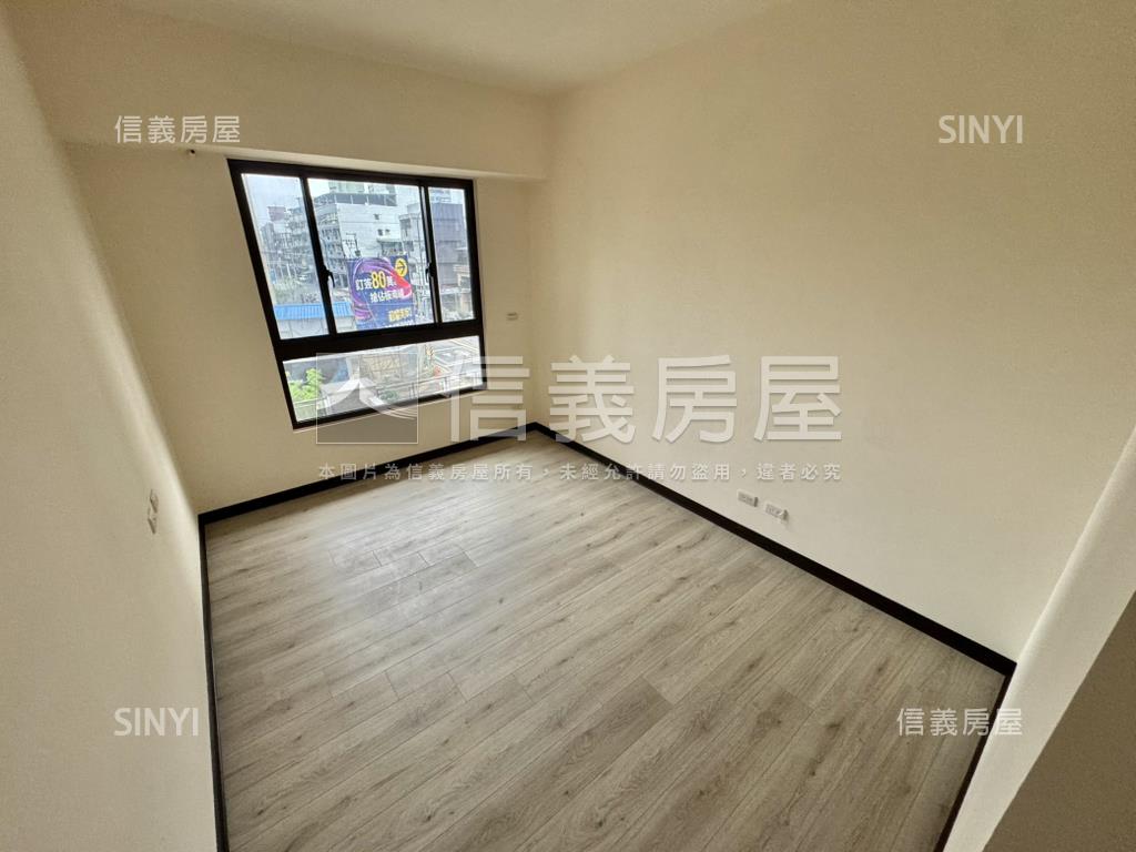 和耀美居兩房車位●樹頂上房屋室內格局與周邊環境