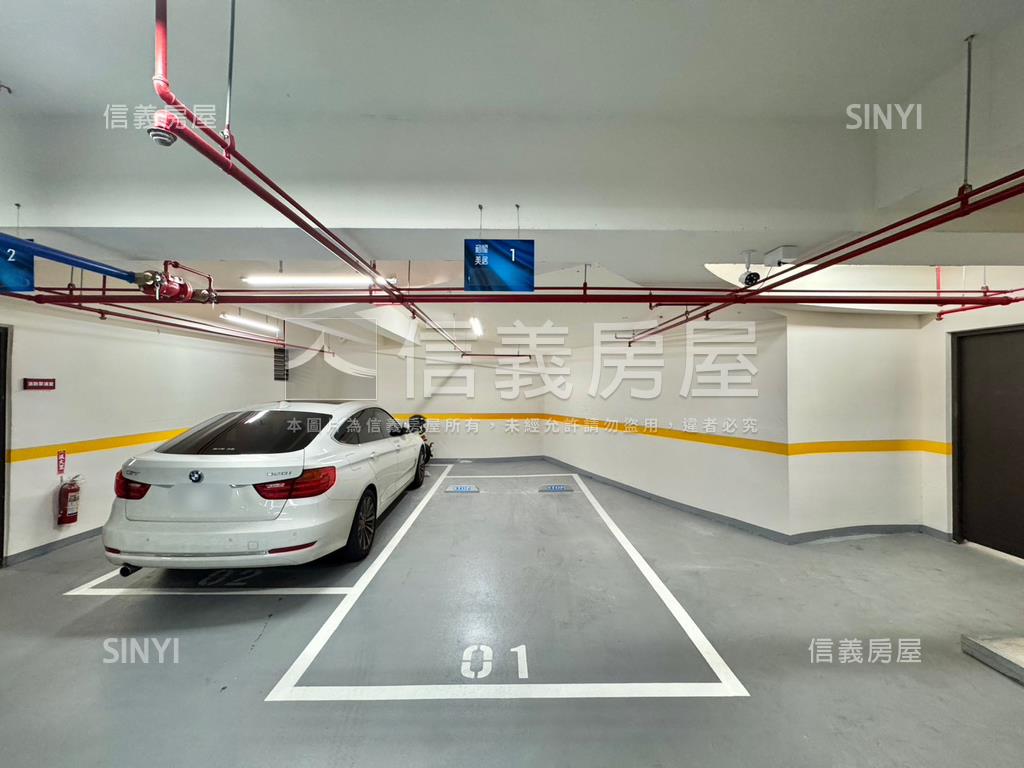 和耀美居兩房車位●樹頂上房屋室內格局與周邊環境