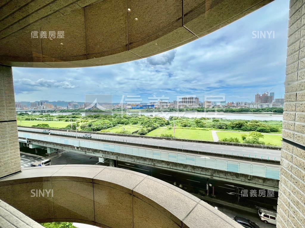 國美翠亨村河岸景觀豪邸房屋室內格局與周邊環境
