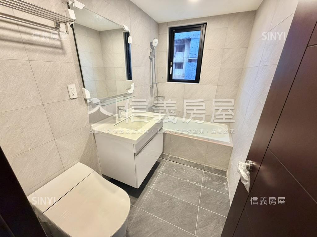 碧硯閣３房朝南坡平大車位房屋室內格局與周邊環境