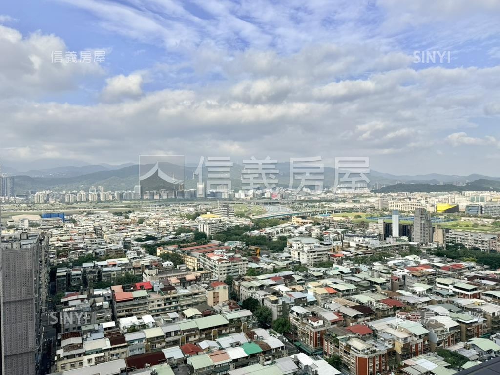 碧硯閣３房朝南坡平大車位房屋室內格局與周邊環境