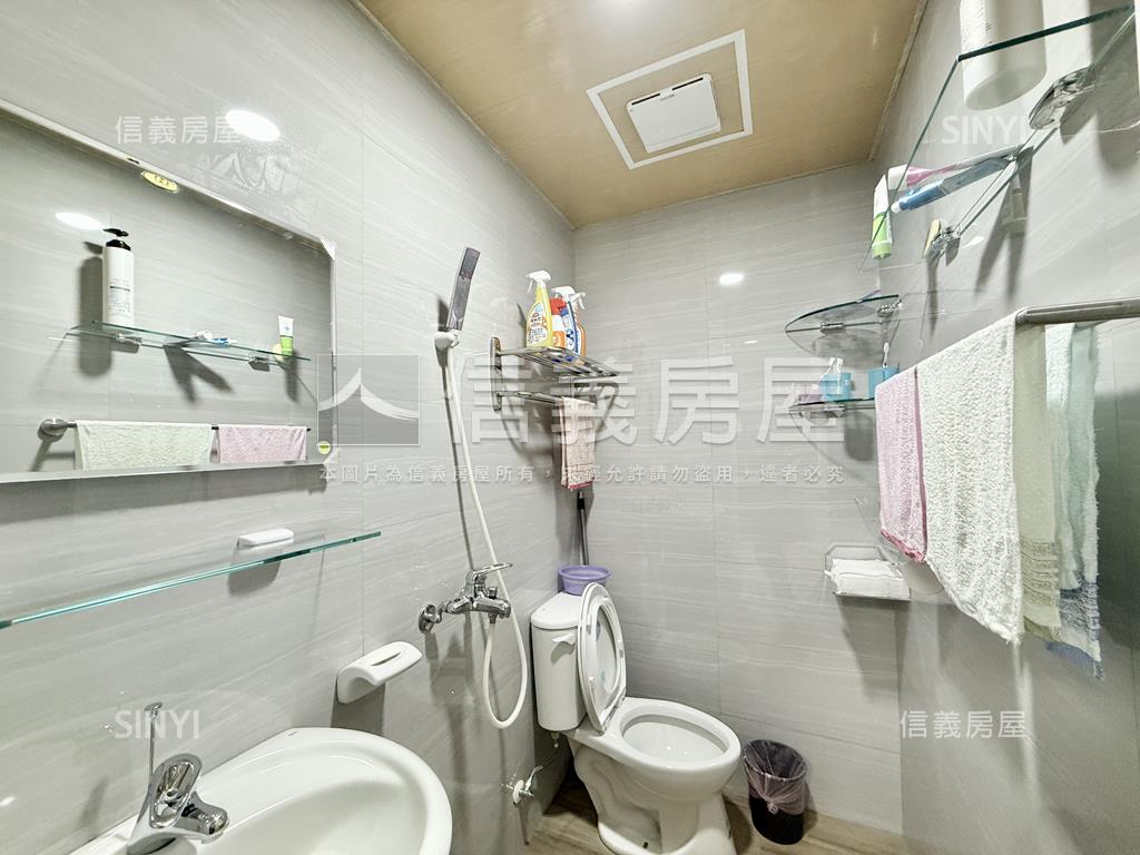 三多邊間三面採光精美１Ｆ房屋室內格局與周邊環境