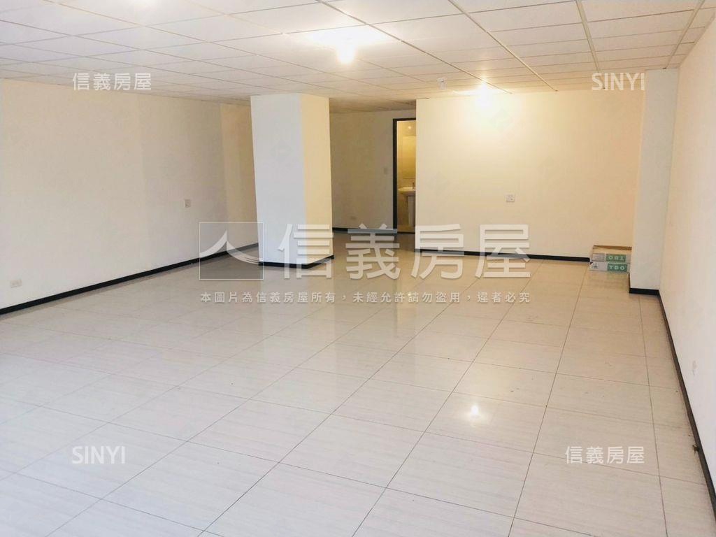 翔譽１７轉角金店面房屋室內格局與周邊環境