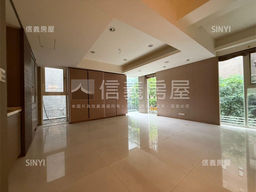 正大墩路讚讚店面房屋室內格局與周邊環境