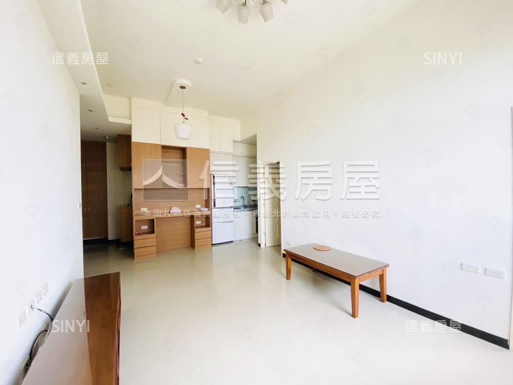 巨蛋●窗明几淨美三房房屋室內格局與周邊環境