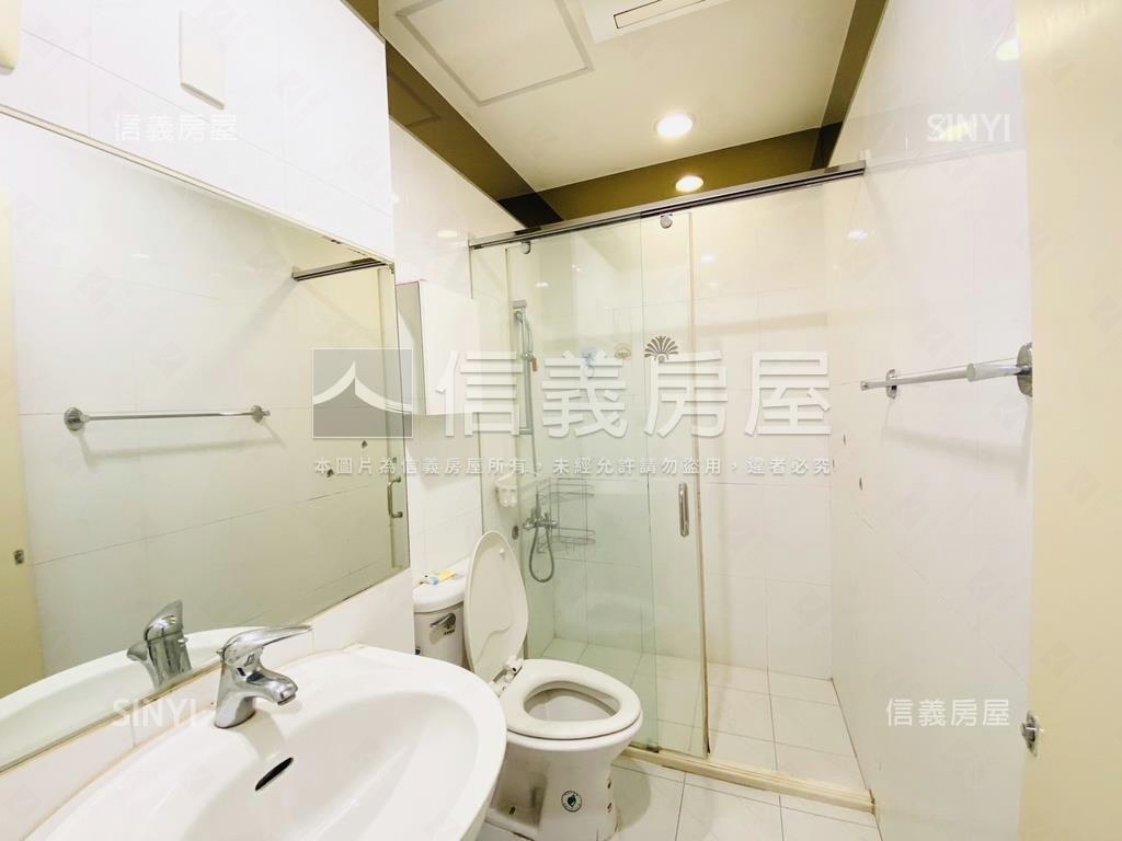 巨蛋●窗明几淨美三房房屋室內格局與周邊環境