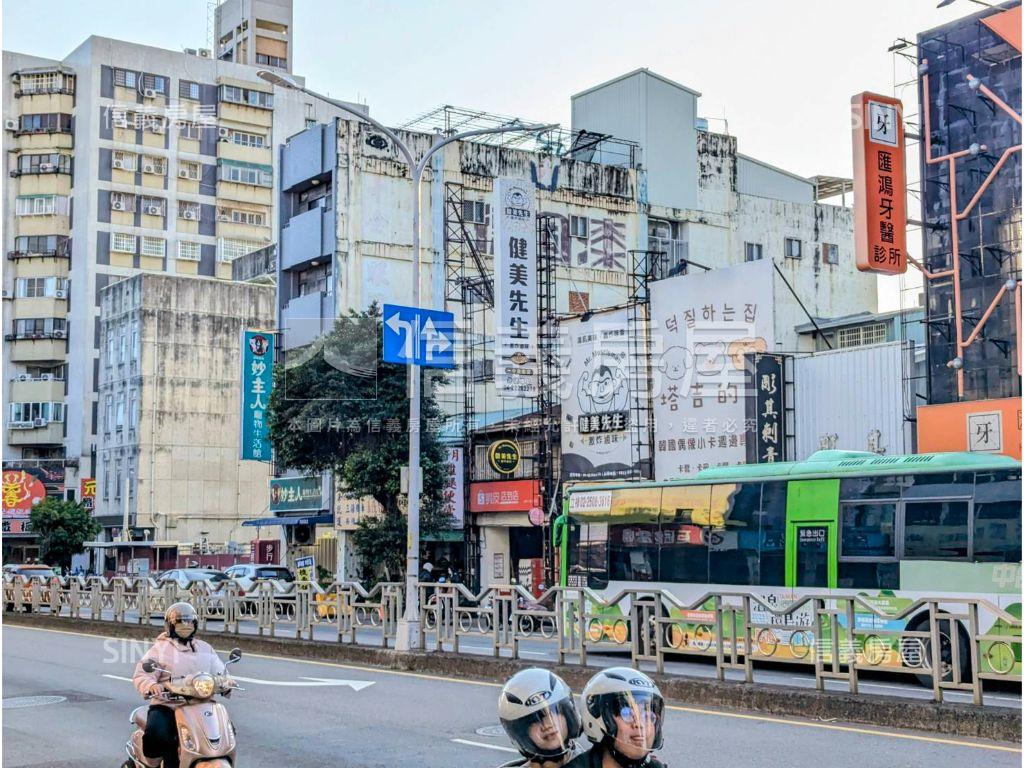 一中商圈透天金店房屋室內格局與周邊環境