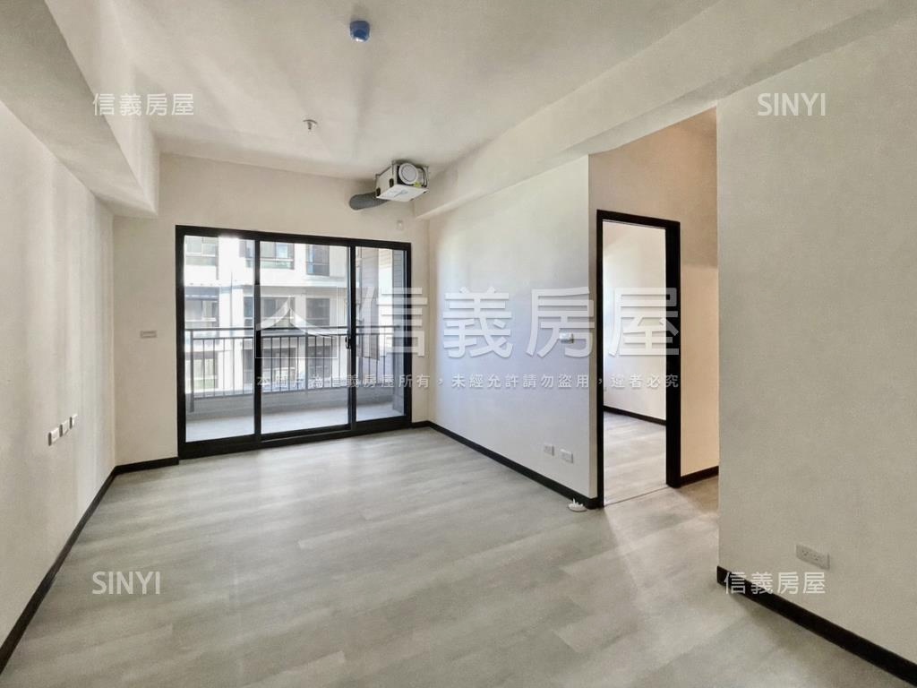 近１４期兩房平車讚房屋室內格局與周邊環境