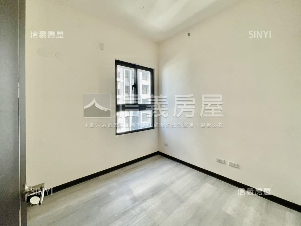 近１４期兩房平車讚房屋室內格局與周邊環境