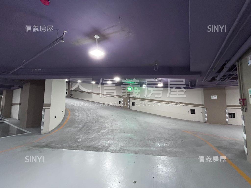 愛情河左岸河岸景三房平車房屋室內格局與周邊環境