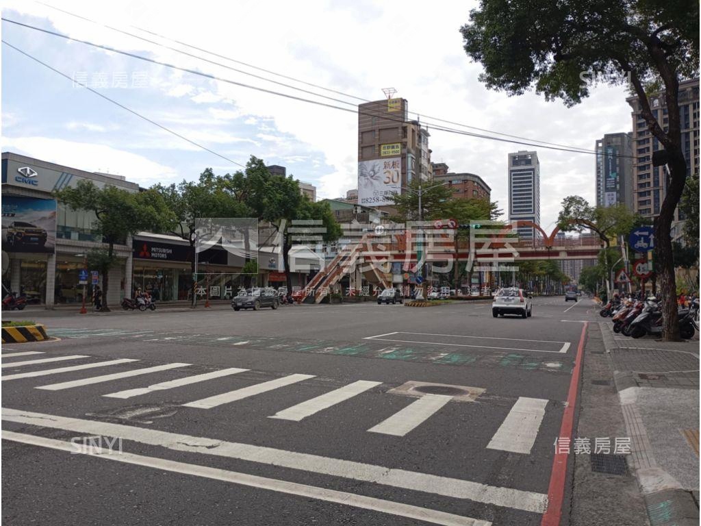 文化風閣店面房屋室內格局與周邊環境