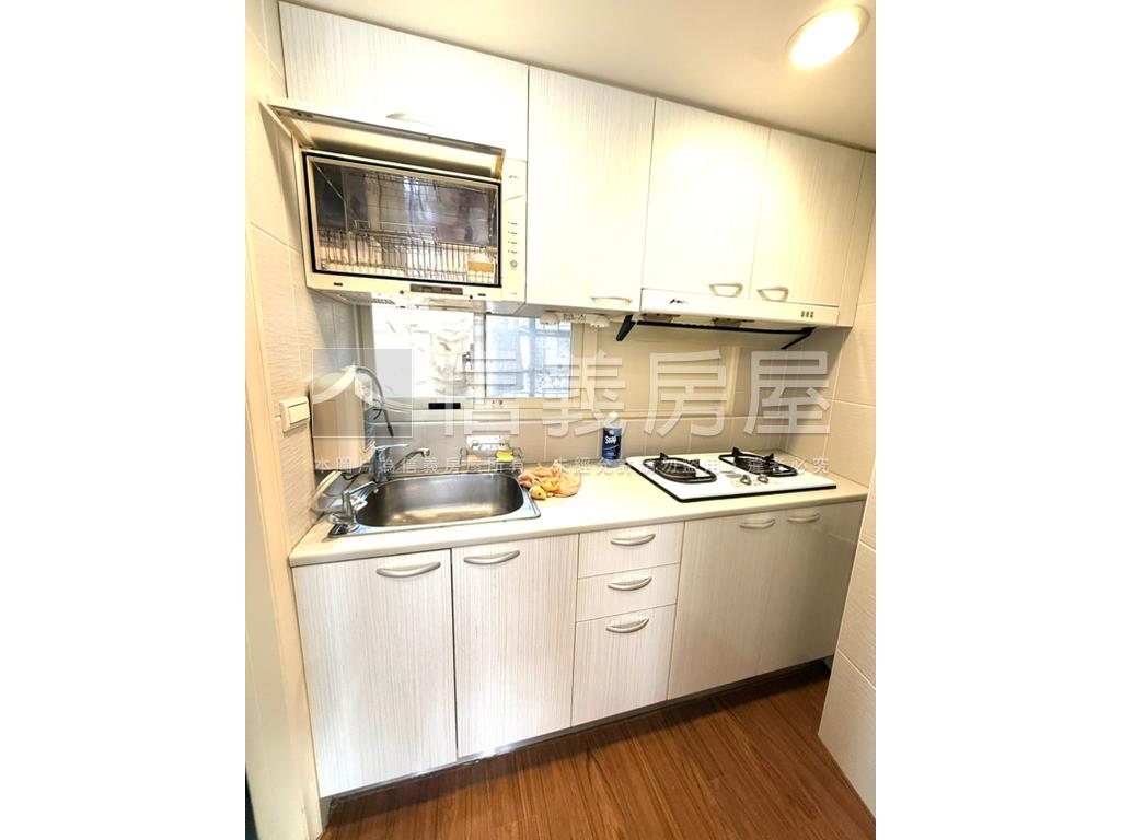 ⭐精美兩房⭐博愛學區房屋室內格局與周邊環境