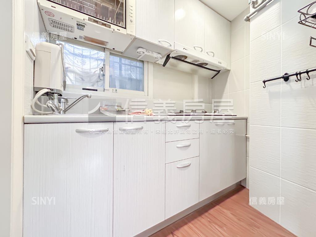 ⭐精美兩房⭐博愛學區房屋室內格局與周邊環境