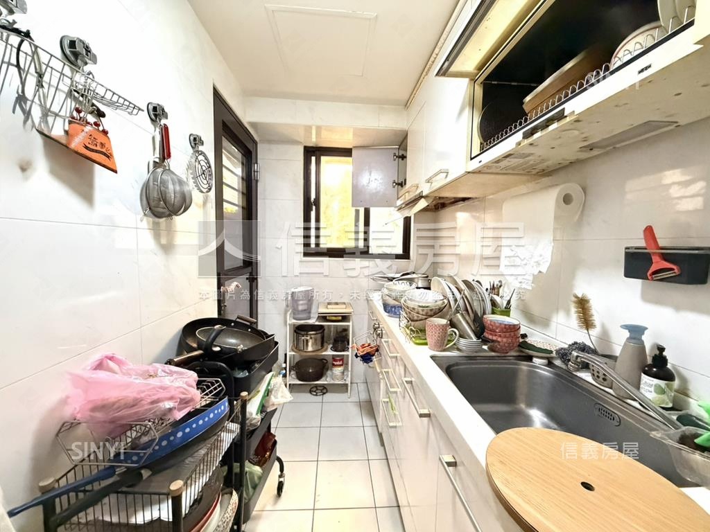 美麗國電梯成家美２房房屋室內格局與周邊環境