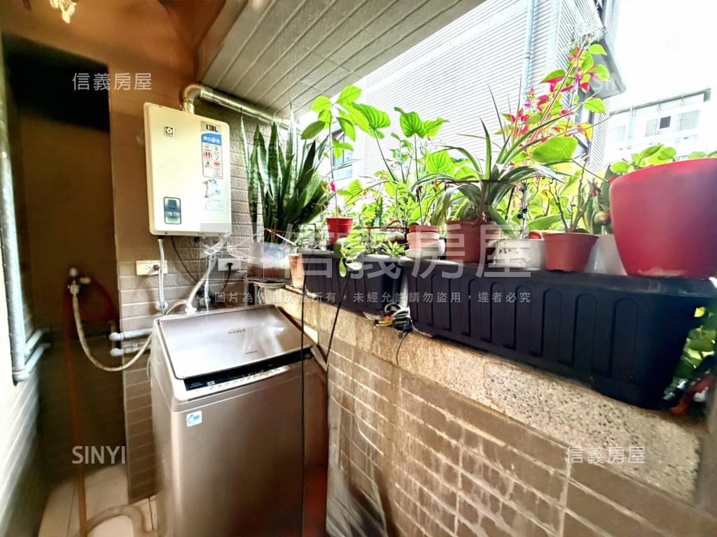 美麗國電梯成家美２房房屋室內格局與周邊環境