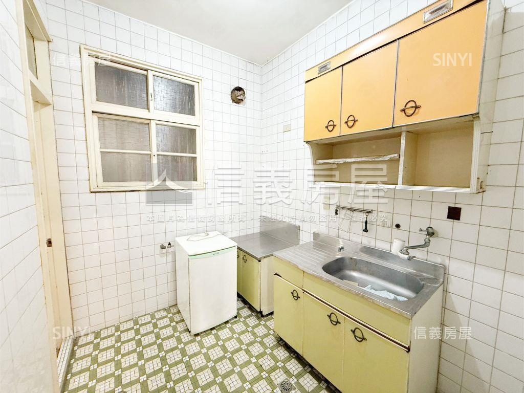 圓通路公寓３樓房屋室內格局與周邊環境