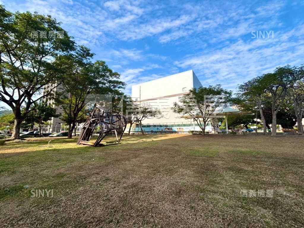 仰德駁二面公園２房平車房屋室內格局與周邊環境