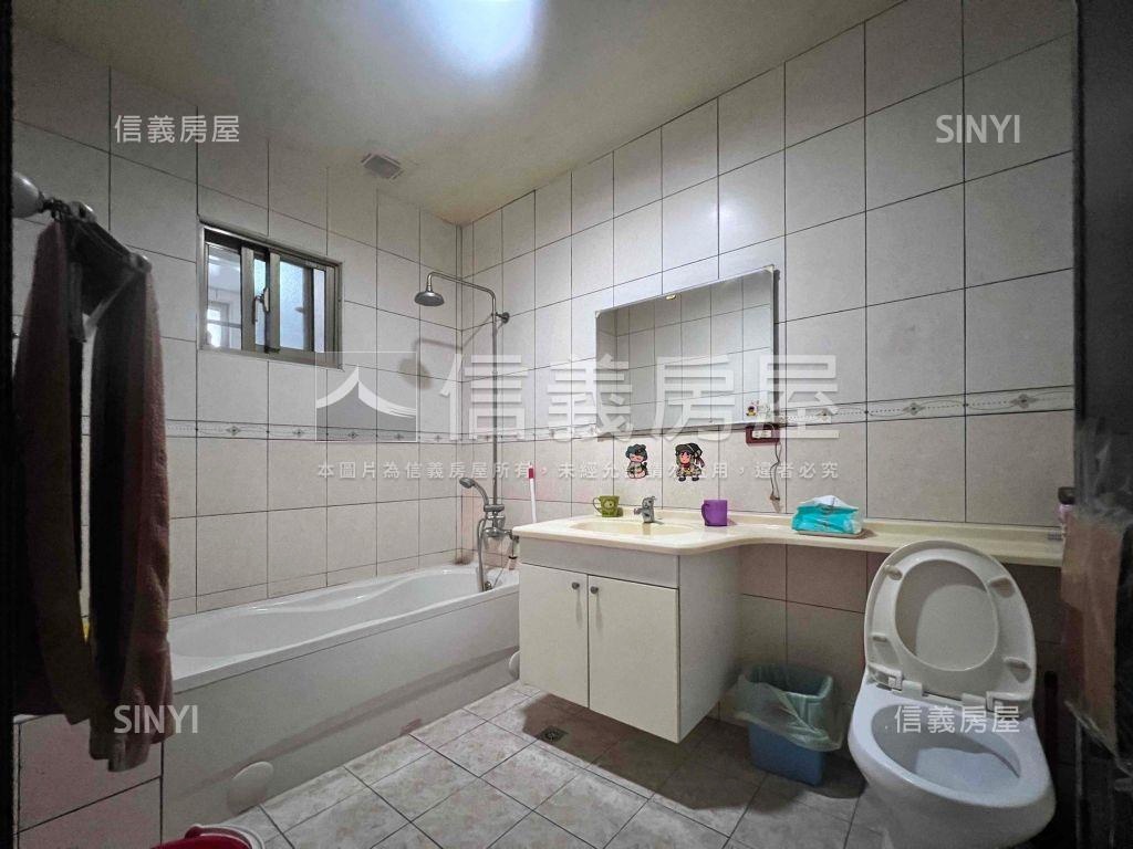 近華中橋中和站收租兼自用房屋室內格局與周邊環境