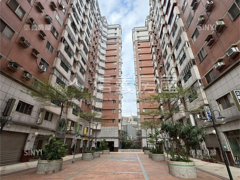 松竹商圈三房Ｂ１平車房屋室內格局與周邊環境