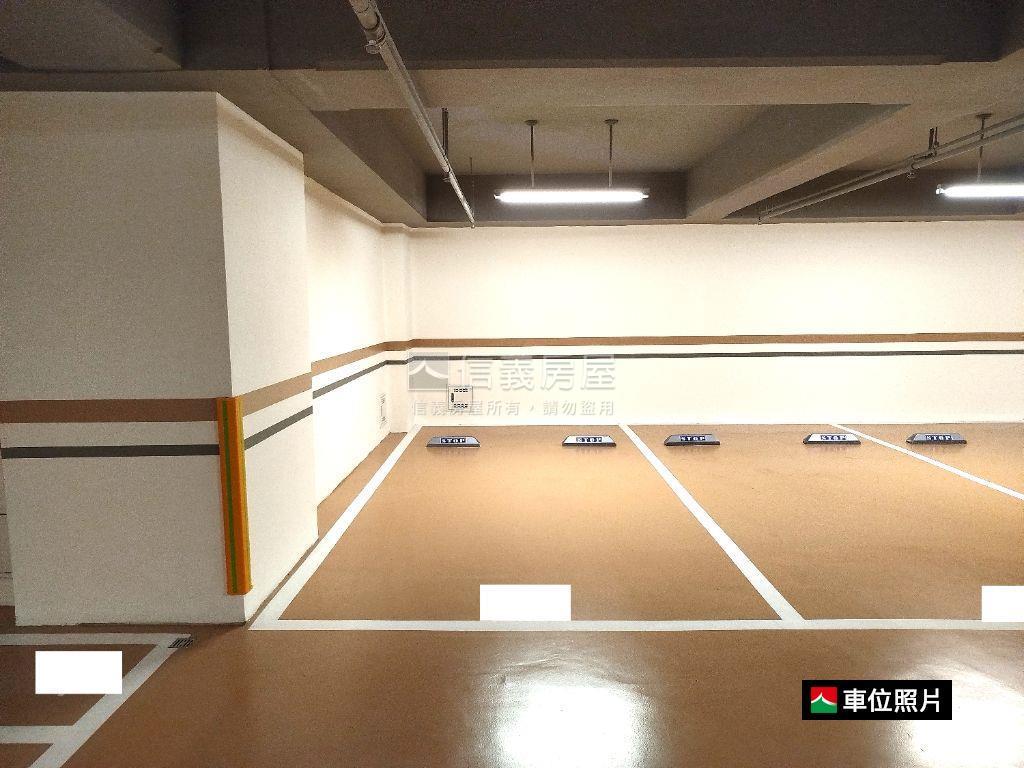 【聯上拾玉】附坡平車位房屋室內格局與周邊環境