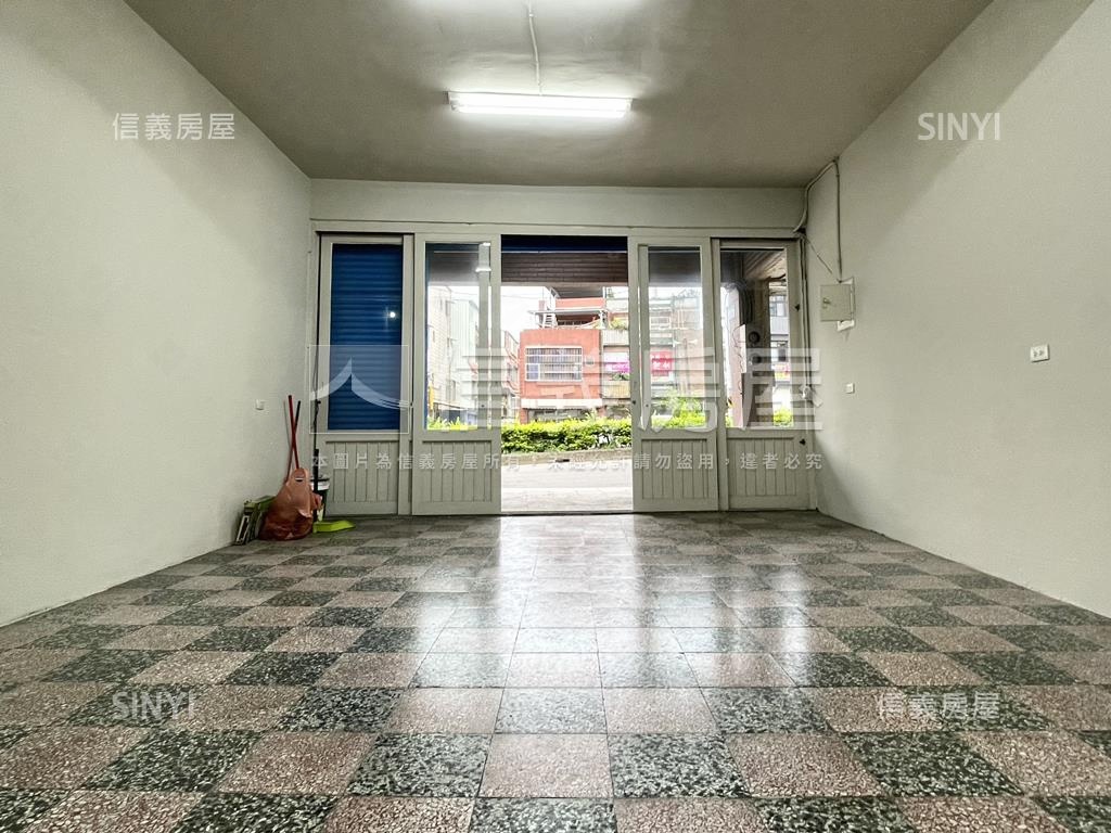平鎮中豐路黃金透店房屋室內格局與周邊環境