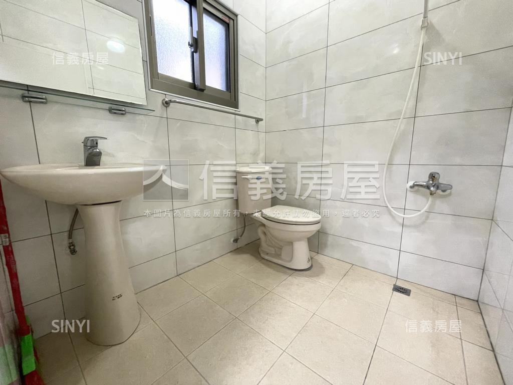 平鎮中豐路黃金透店房屋室內格局與周邊環境