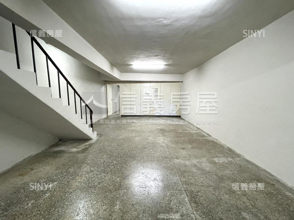 平鎮中豐路黃金透店房屋室內格局與周邊環境