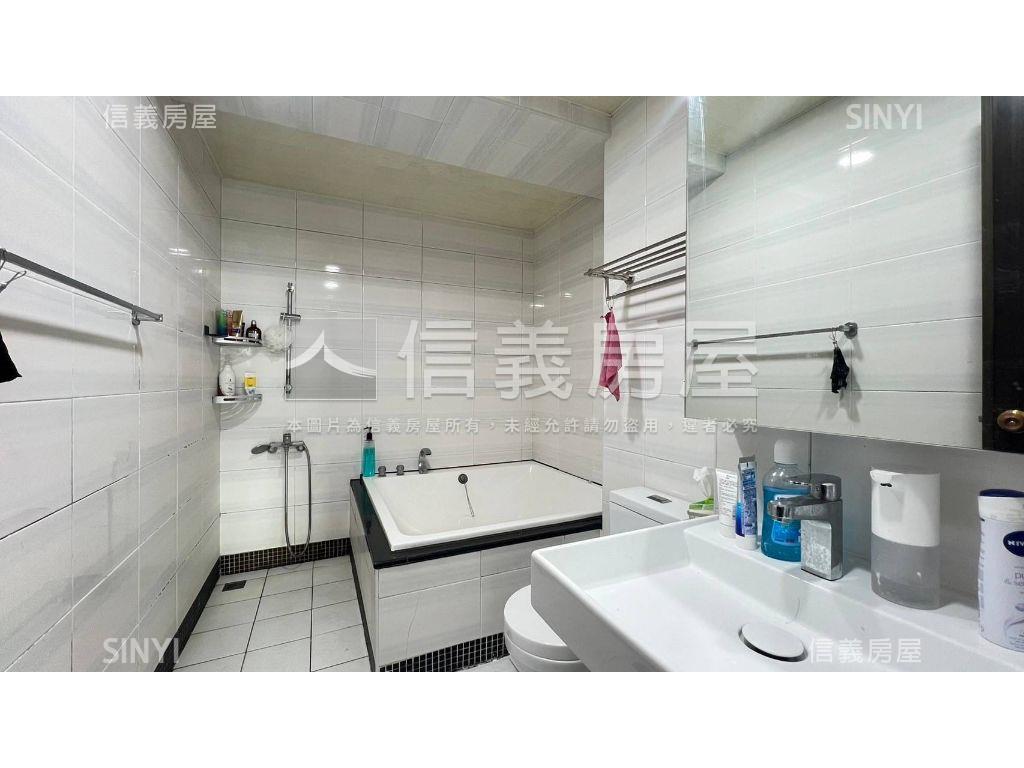 戀戀高樓採光兩房房屋室內格局與周邊環境