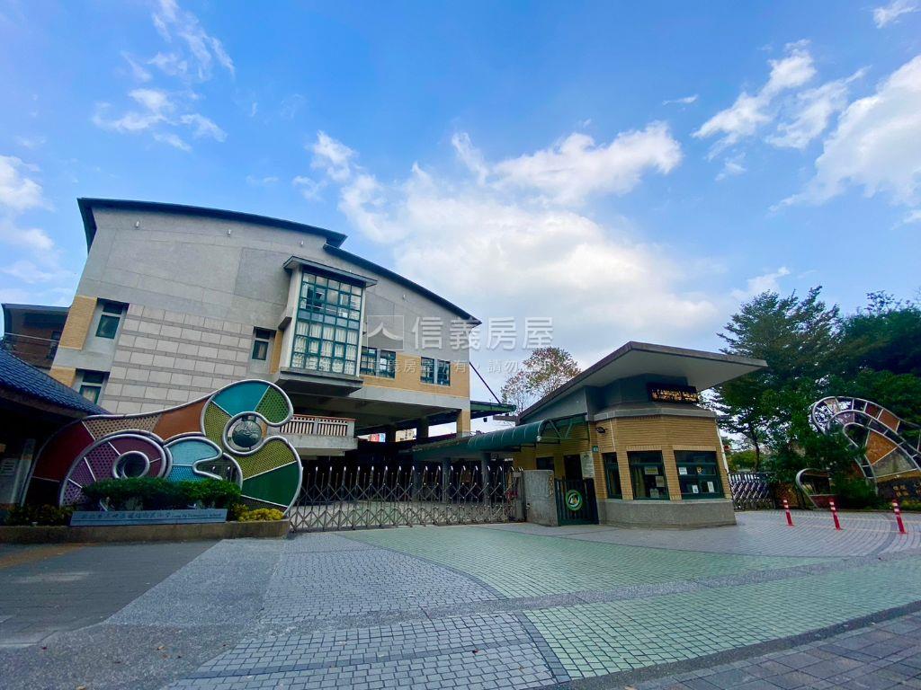 大英近捷運方正三房房屋室內格局與周邊環境
