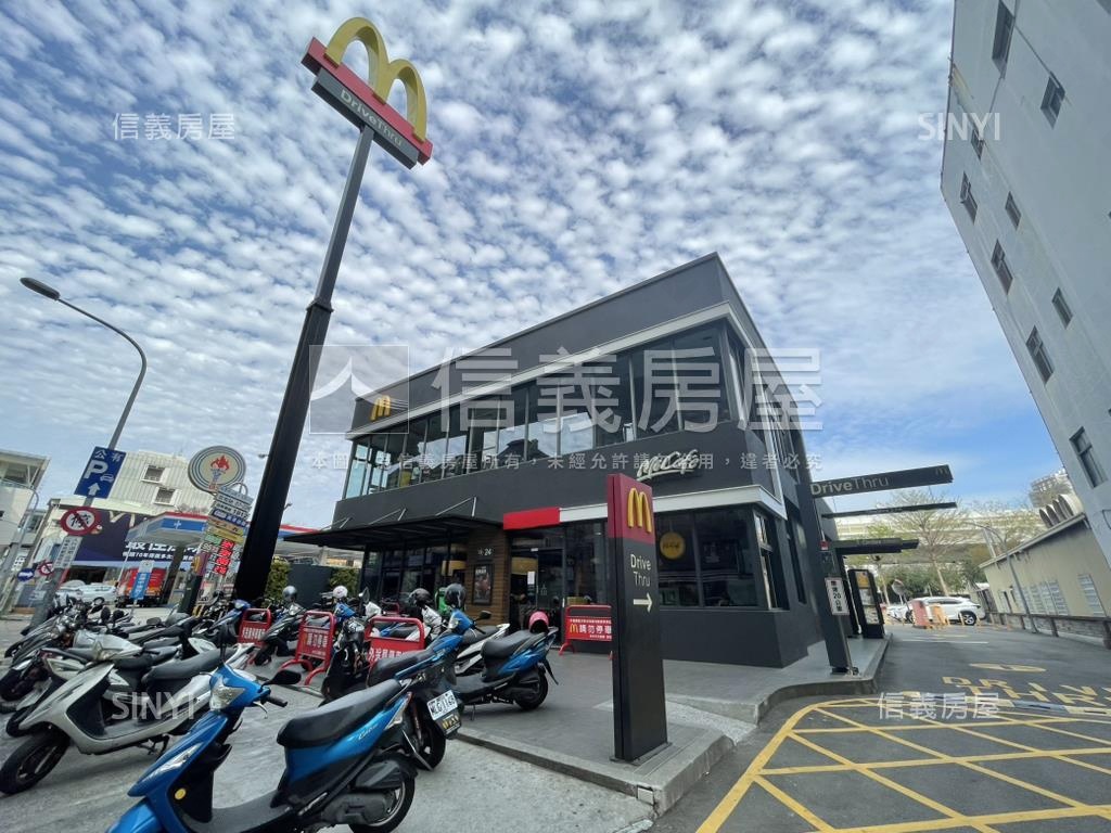 松竹雙鐵共構裝潢三房平車房屋室內格局與周邊環境