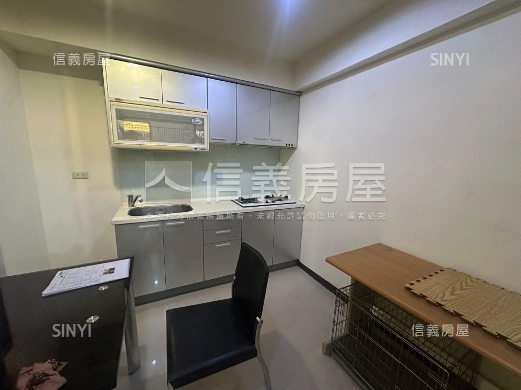 中山北路電梯兩房房屋室內格局與周邊環境