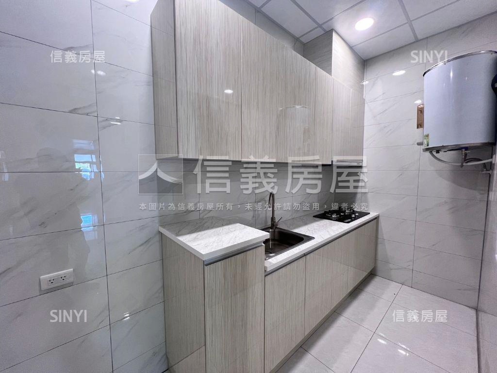 全新整理好停車透天房屋室內格局與周邊環境