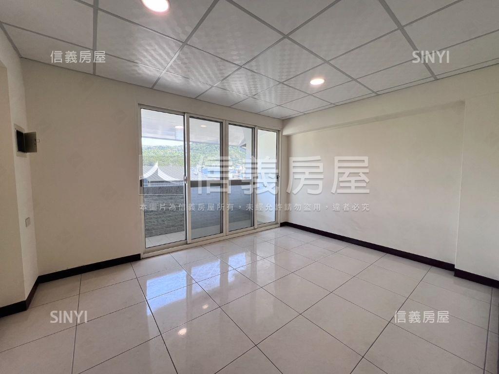 全新整理好停車透天房屋室內格局與周邊環境
