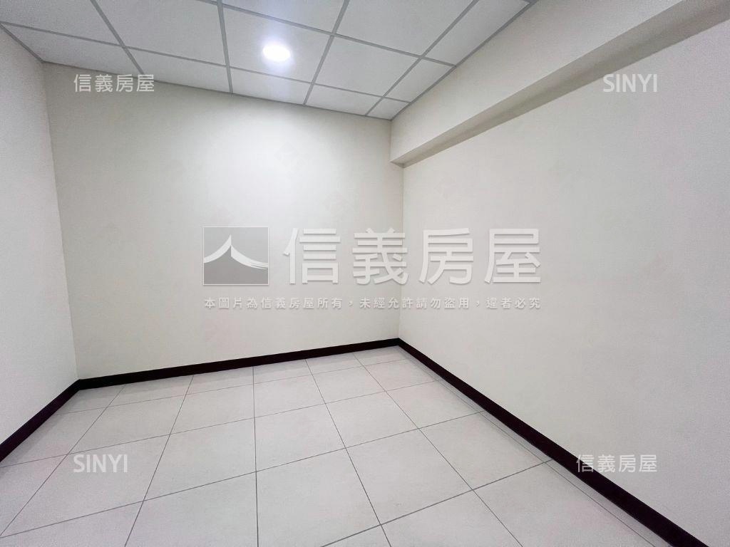 全新整理好停車透天房屋室內格局與周邊環境