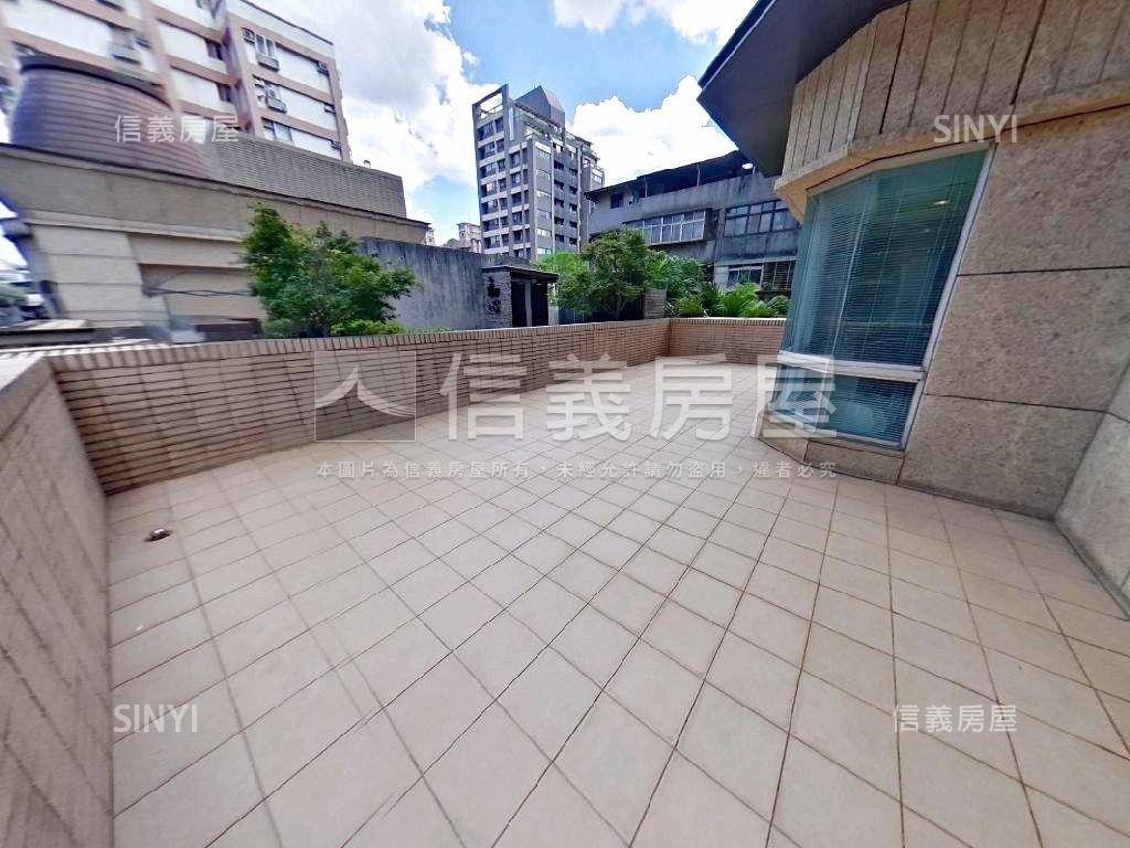 長虹凌雲大戶露台豪邸房屋室內格局與周邊環境