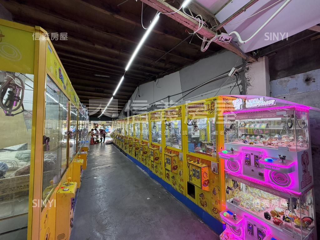 哈密公園透天招財金店房屋室內格局與周邊環境