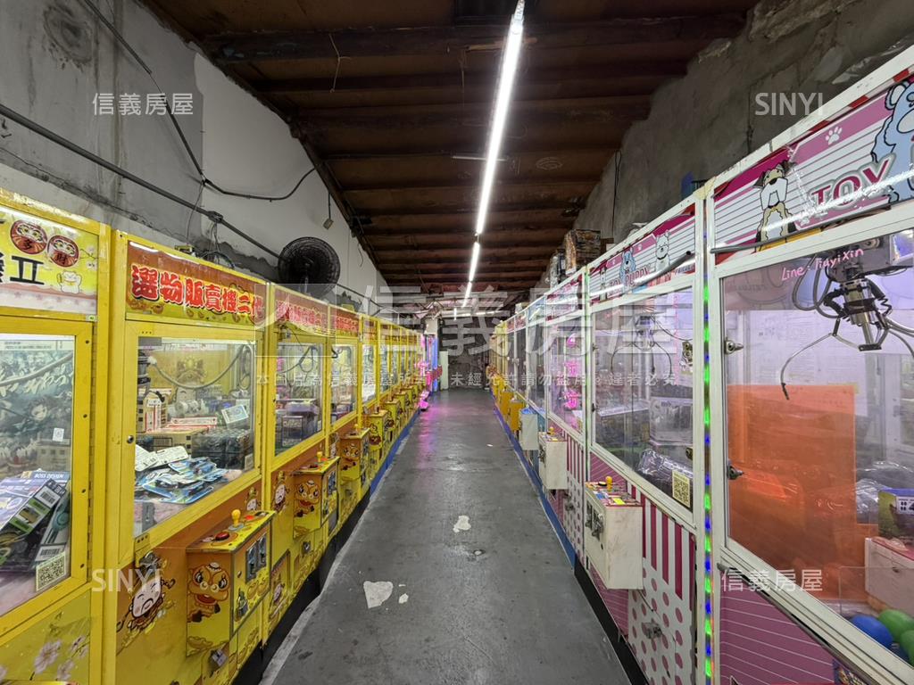 哈密公園透天招財金店房屋室內格局與周邊環境