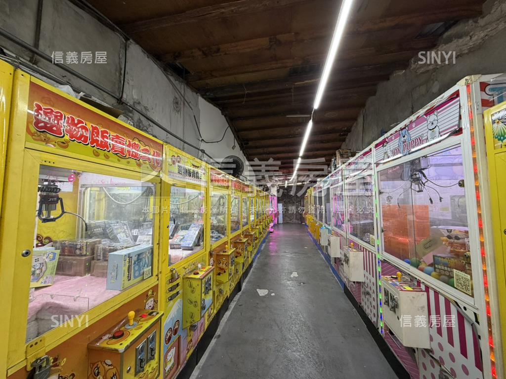 哈密公園透天招財金店房屋室內格局與周邊環境