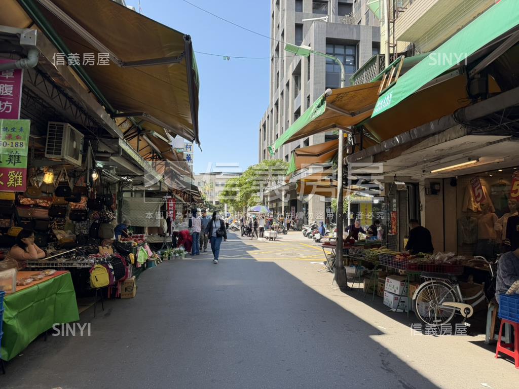 哈密公園透天招財金店房屋室內格局與周邊環境
