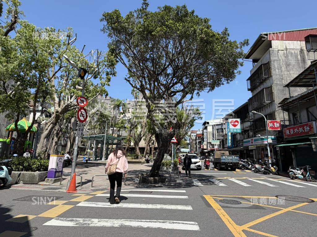 哈密公園透天招財金店房屋室內格局與周邊環境