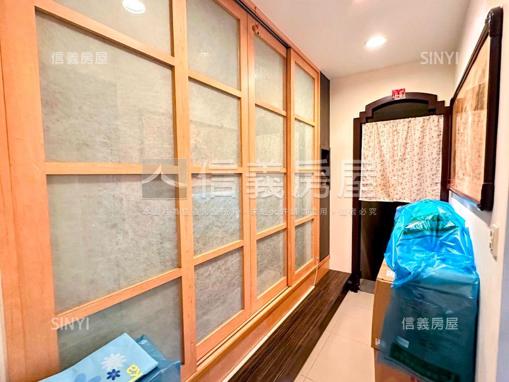 來來門第捷運綠地五房二廳房屋室內格局與周邊環境