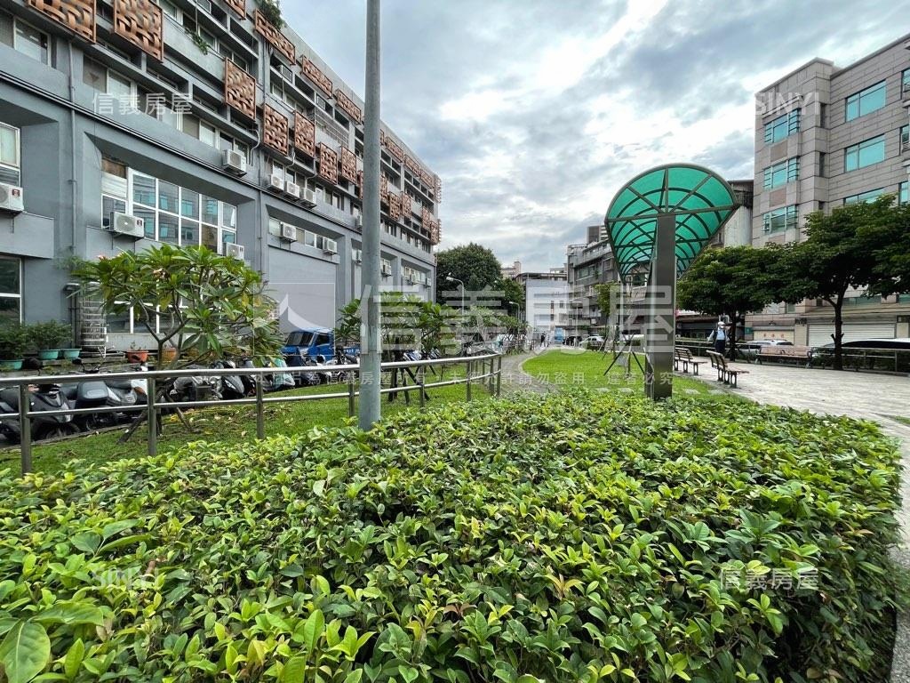 基泰大安Ｅ２＋車位房屋室內格局與周邊環境